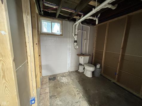 5442 W 400 N Fairland IN 46126