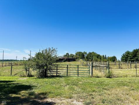 5442 W 400 N Fairland IN 46126