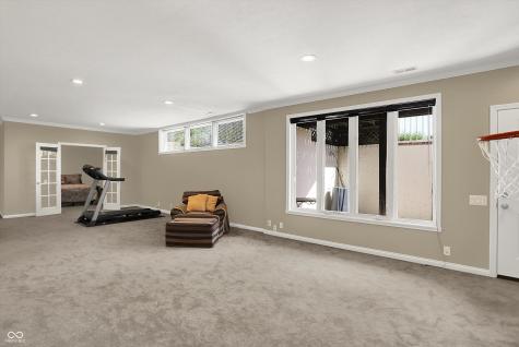 5521 Salem Drive N Carmel IN 46033
