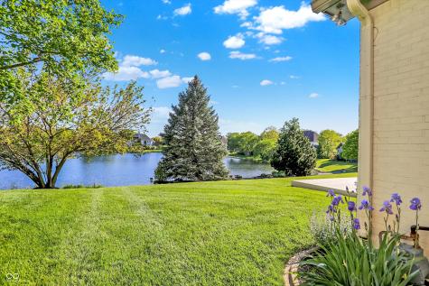 5521 Salem Drive N Carmel IN 46033