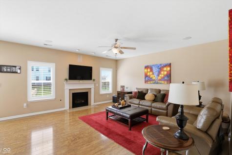 1293 Blue Haven Way Greenwood IN 46143