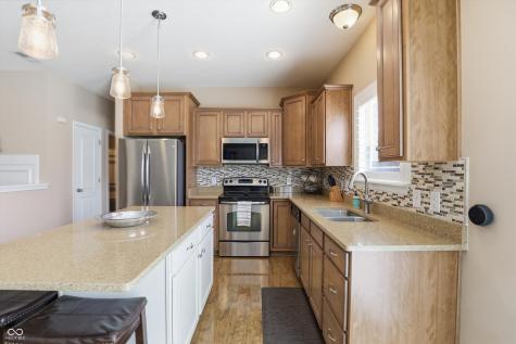 1293 Blue Haven Way Greenwood IN 46143