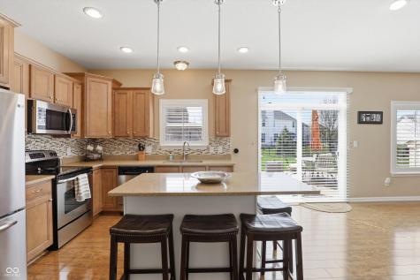 1293 Blue Haven Way Greenwood IN 46143