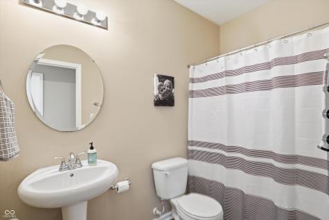 1293 Blue Haven Way Greenwood IN 46143
