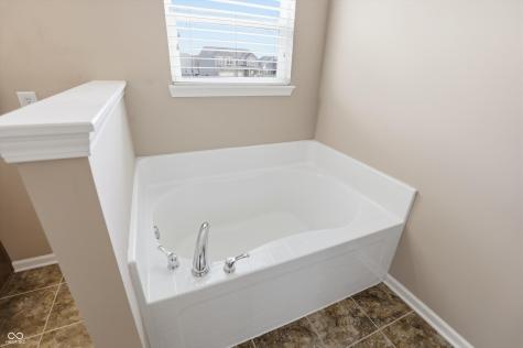 1293 Blue Haven Way Greenwood IN 46143