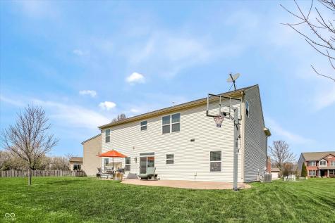 1293 Blue Haven Way Greenwood IN 46143