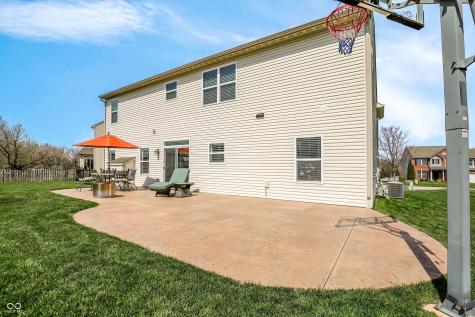 1293 Blue Haven Way Greenwood IN 46143