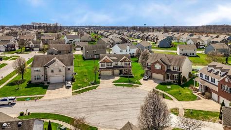 1293 Blue Haven Way Greenwood IN 46143