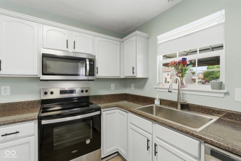 1662 Sagemeadow Drive Brownsburg IN 46112