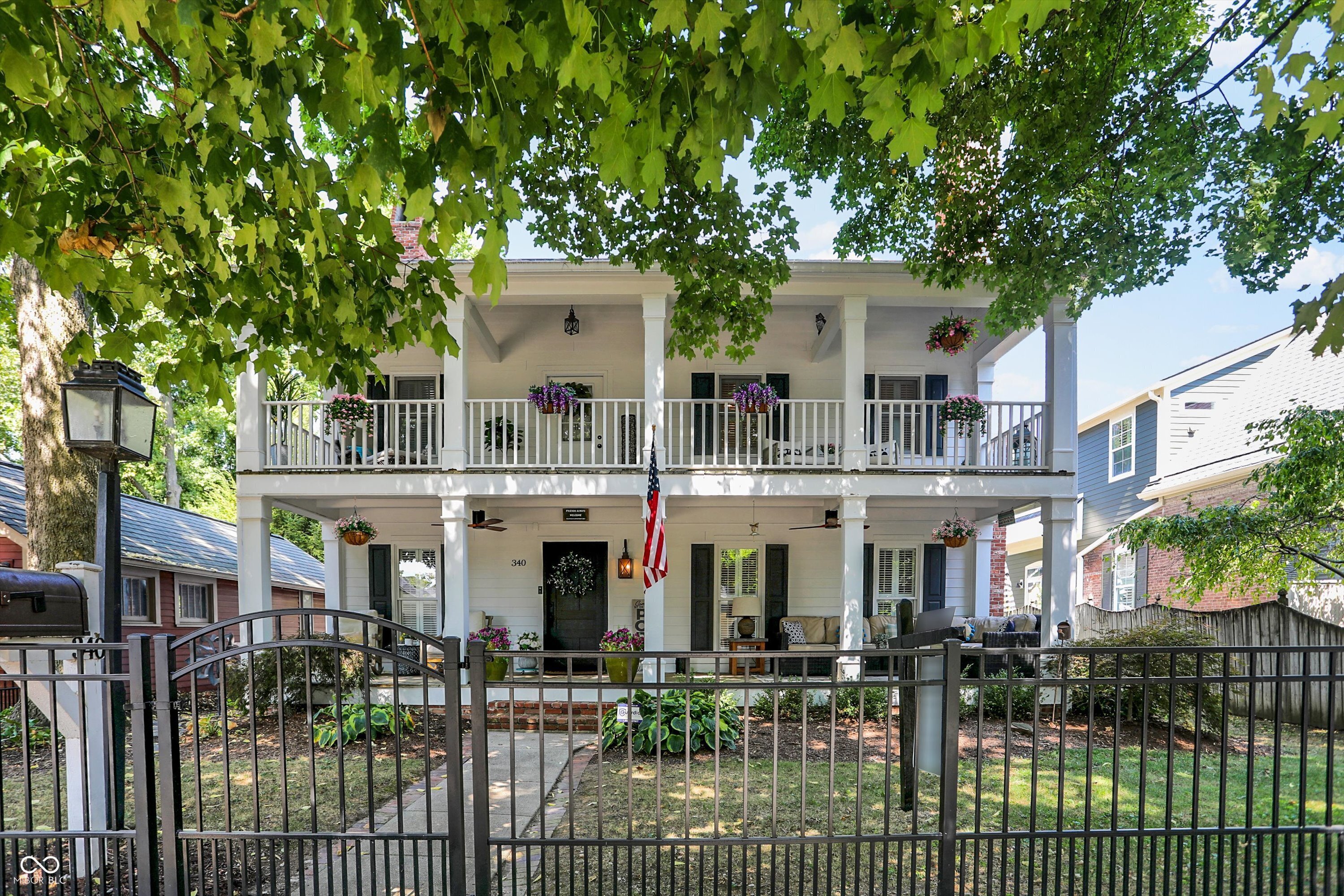 340 W Poplar Street Zionsville IN 46077