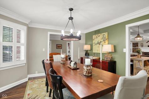 340 W Poplar Street Zionsville IN 46077