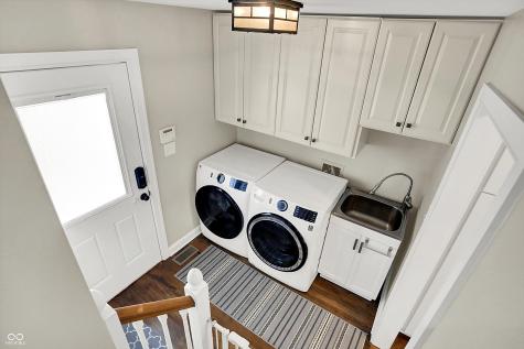 340 W Poplar Street Zionsville IN 46077