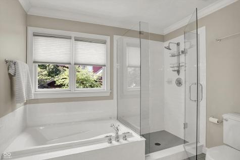 340 W Poplar Street Zionsville IN 46077