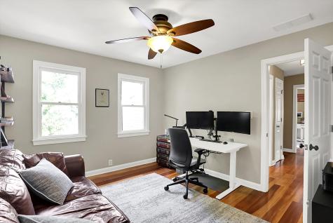 340 W Poplar Street Zionsville IN 46077