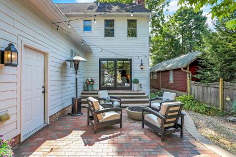 340 W Poplar Street Zionsville IN 46077