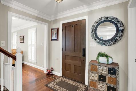 340 W Poplar Street Zionsville IN 46077