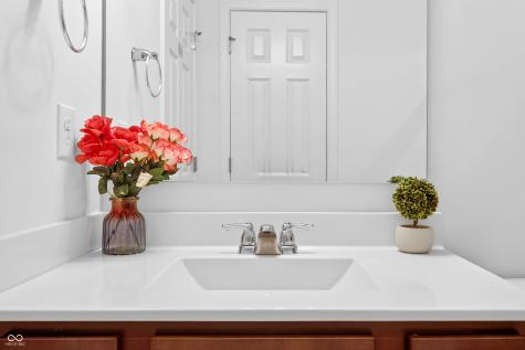 3073 Creekridge Court Columbus IN 47201