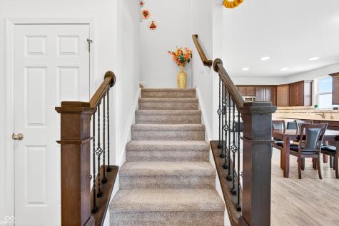 3073 Creekridge Court Columbus IN 47201