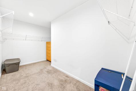 3073 Creekridge Court Columbus IN 47201