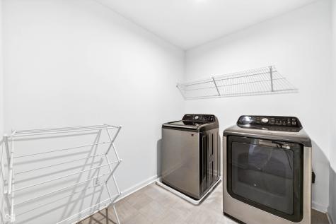 3073 Creekridge Court Columbus IN 47201