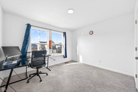 3073 Creekridge Court Columbus IN 47201