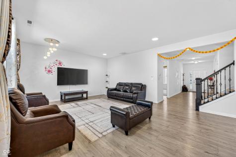 3073 Creekridge Court Columbus IN 47201