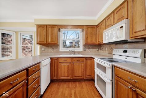 12406 Lancelot Lane Carmel IN 46033