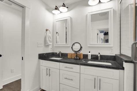 10458 Robinwood Court Zionsville IN 46077
