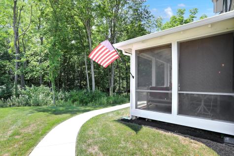 10458 Robinwood Court Zionsville IN 46077