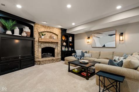 12153 Bayhill Drive Carmel IN 46033