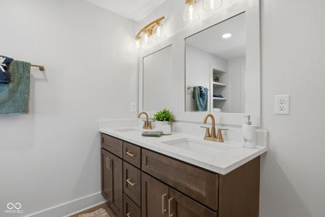 939 Mulberry Street Noblesville IN 46060