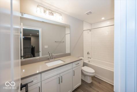 1914 Delp Court Avon IN 46123