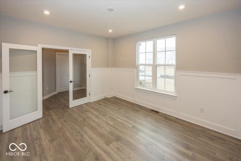 1914 Delp Court Avon IN 46123