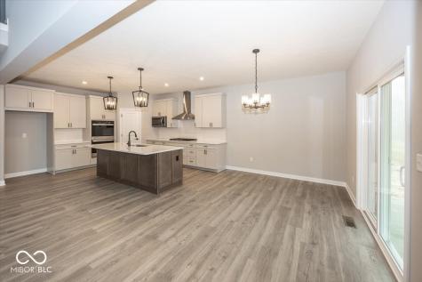 1914 Delp Court Avon IN 46123