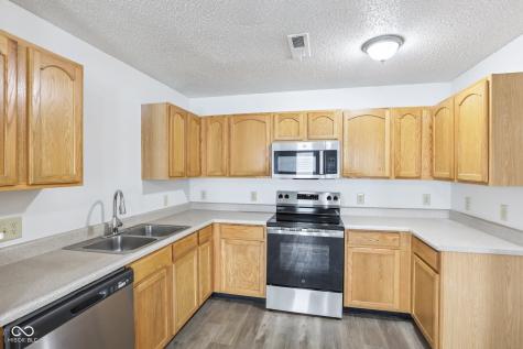 13355 Heroic Way Fishers IN 46037