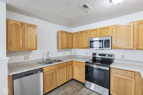 13355 Heroic Way Fishers IN 46037