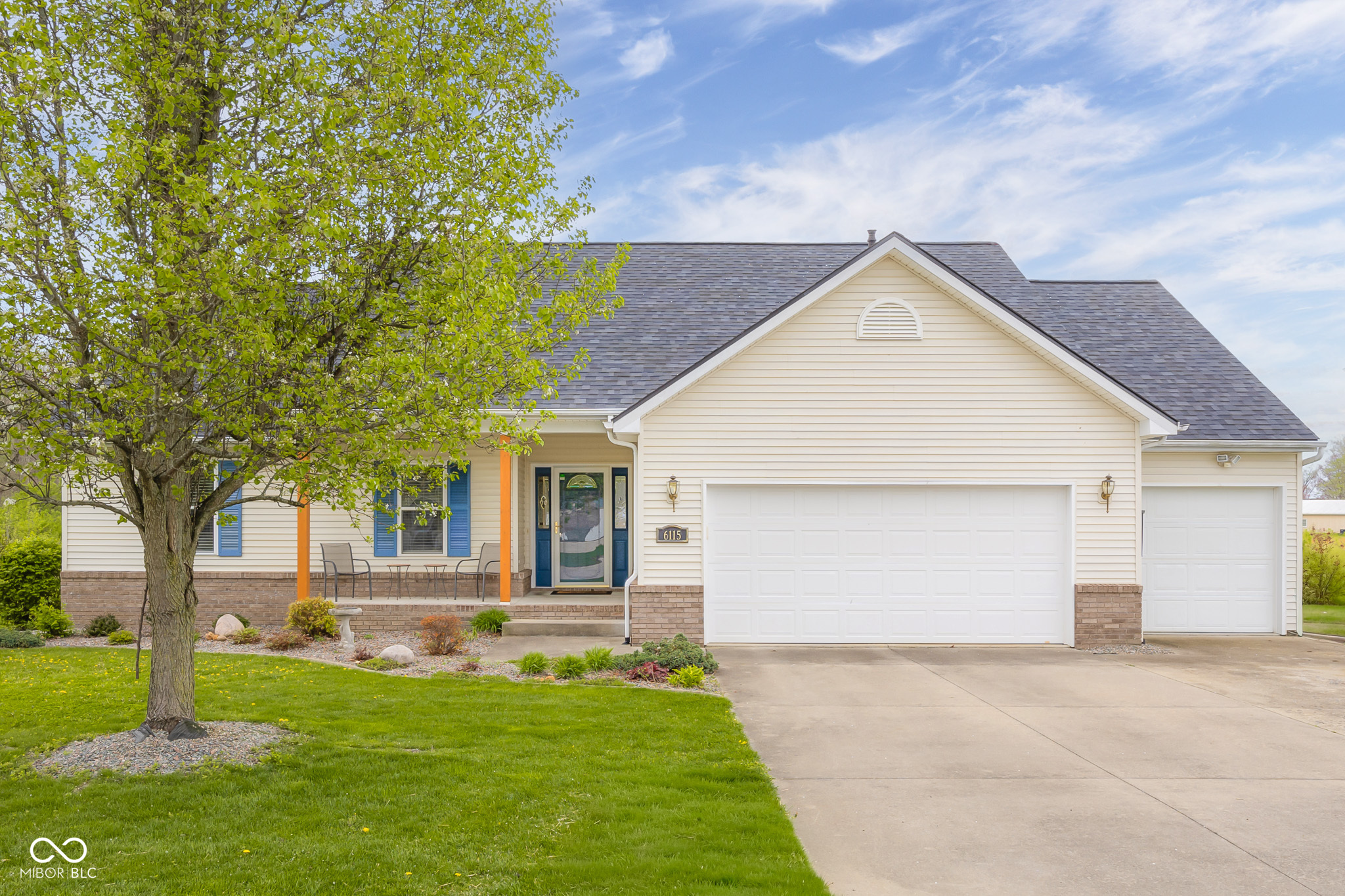 6115 E Prairie Stream Way Columbus IN 47203