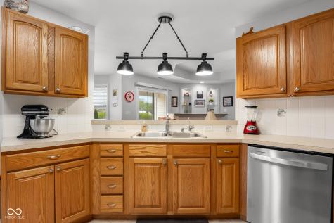 6115 E Prairie Stream Way Columbus IN 47203