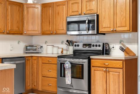 6115 E Prairie Stream Way Columbus IN 47203