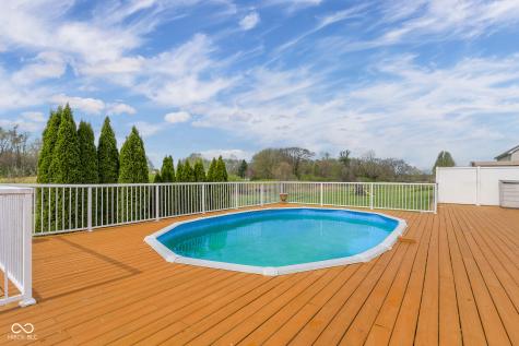 6115 E Prairie Stream Way Columbus IN 47203