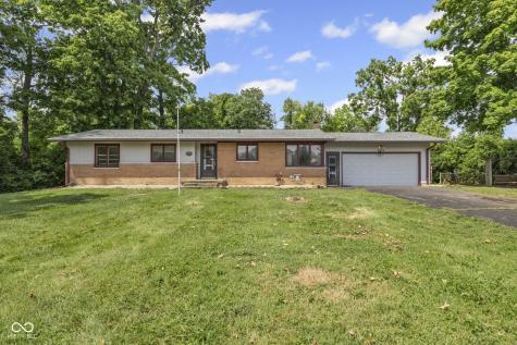 5832 Norcroft Drive Indianapolis IN 46221