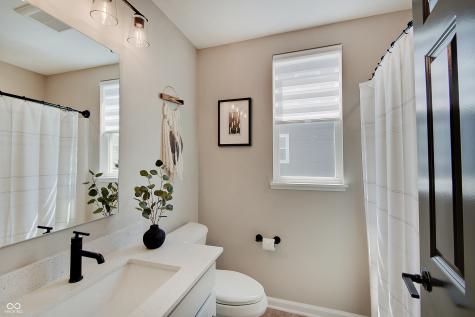 4163 Ironclad Drive Bargersville IN 46106