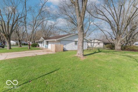 1204 Dusty Trail Greenwood IN 46142