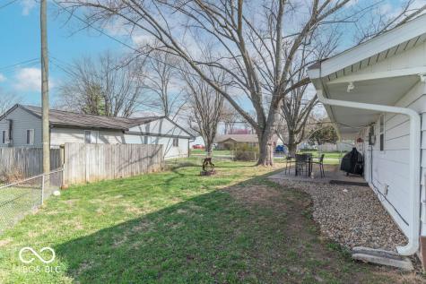 1204 Dusty Trail Greenwood IN 46142
