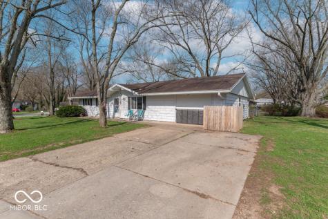 1204 Dusty Trail Greenwood IN 46142