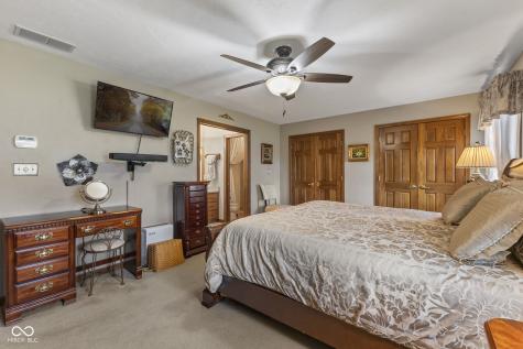 8017 Raindance Trail Indianapolis IN 46239