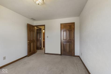 8017 Raindance Trail Indianapolis IN 46239