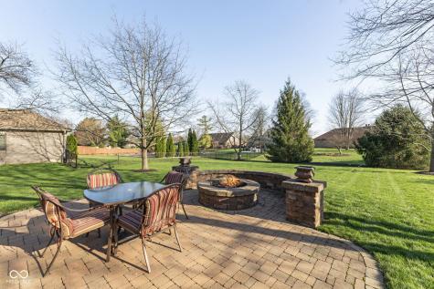 8017 Raindance Trail Indianapolis IN 46239