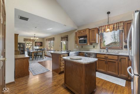 8017 Raindance Trail Indianapolis IN 46239