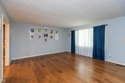 437 Schleter Court Seymour IN 47274